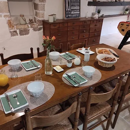 Le Moulin Aux Ecrevisses Bed & Breakfast 3*