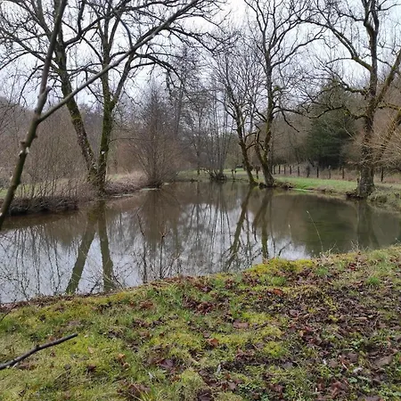 Le Moulin Aux Ecrevisses Bed & Breakfast 3*