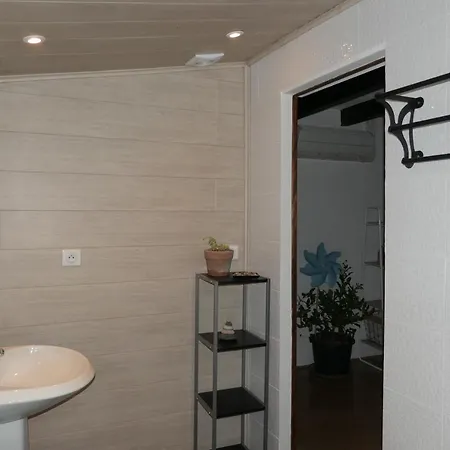 Le Moulin Aux Ecrevisses Bed & Breakfast 3*